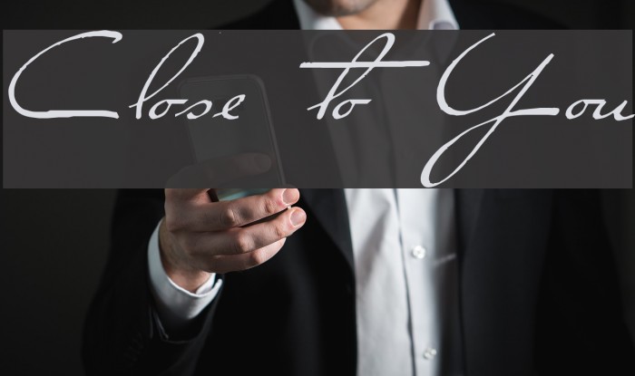 Close to You Font examples