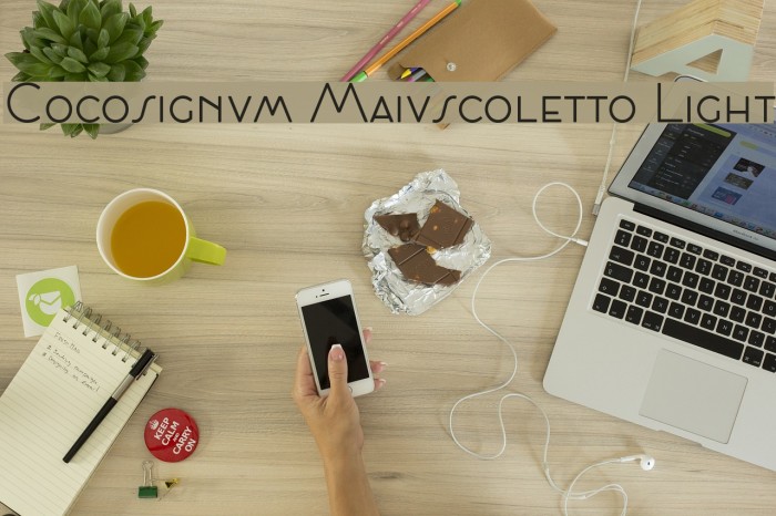 Cocosignum Maiuscoletto Light Font examples
