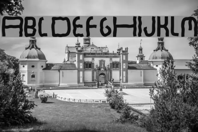 Commerciality Regular Fonte examples