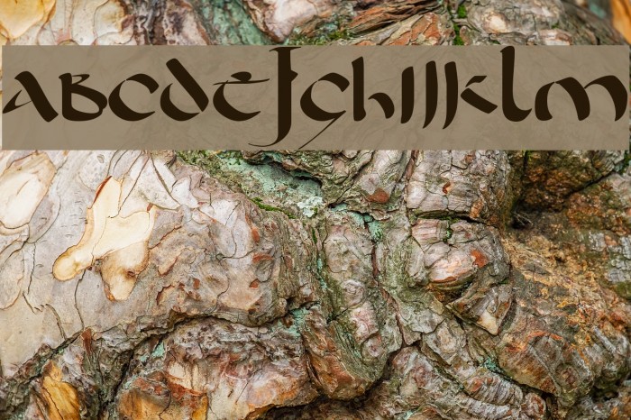 Corbei Uncial Font examples