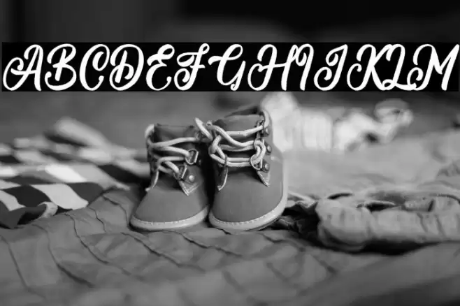 Courtland Font examples