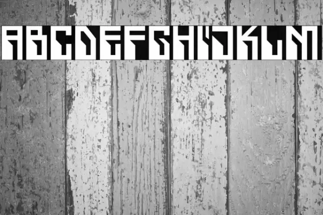 Crackwhore Font examples