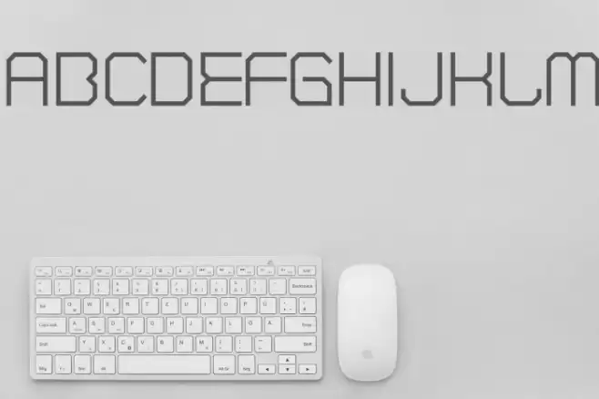 CranberryGin-Regular Font examples