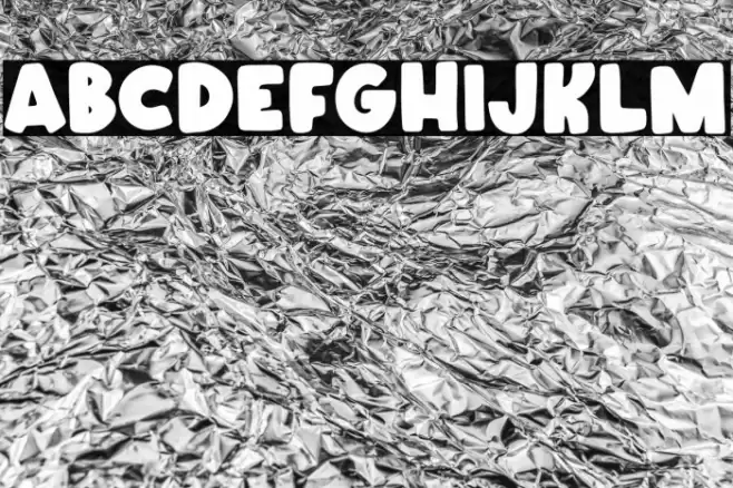 Crunch Chips Font examples