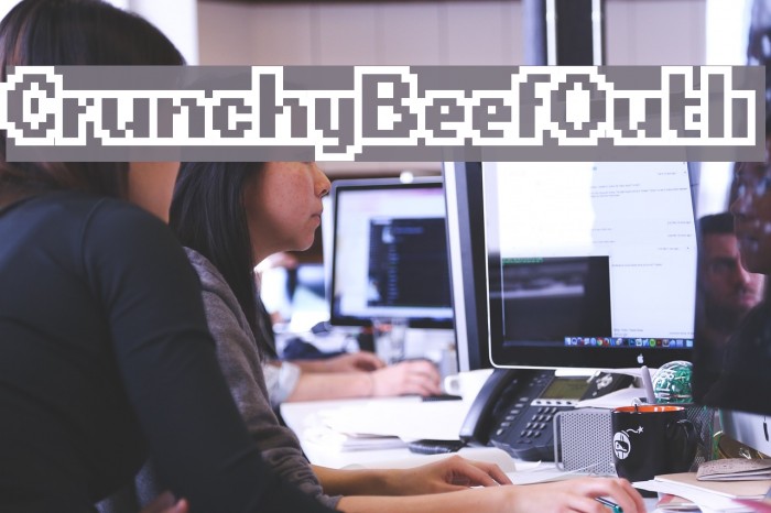 CrunchyBeefOutli Font examples