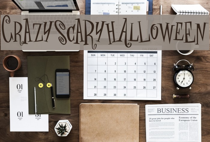 crAZYSCARYhalLowEeN Font examples