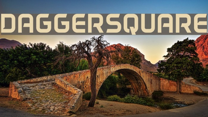 DAGGERSQUARE Font examples