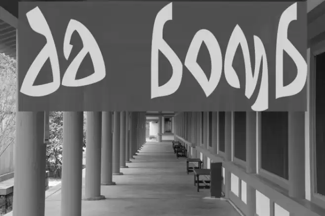 Da Bomb Font examples