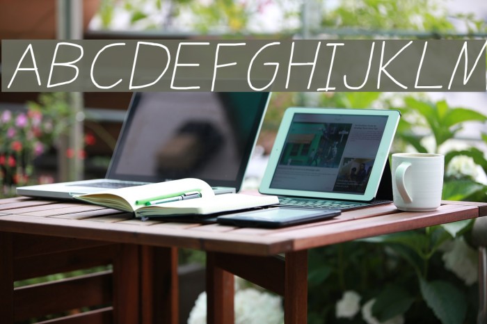 Daniel's Handwriting Italic Font examples