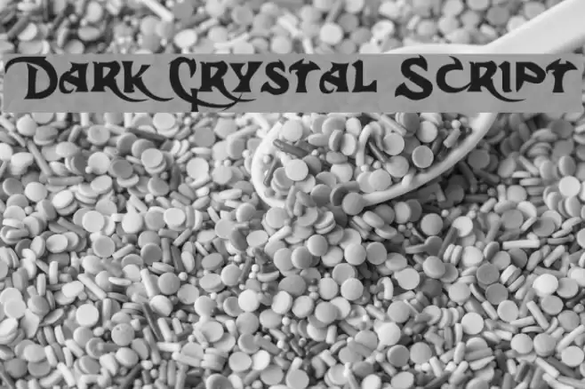 Dark Crystal Script Schriftart examples