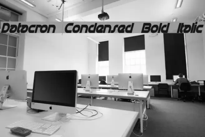 Datacron Condensed Bold Italic Fuentes examples
