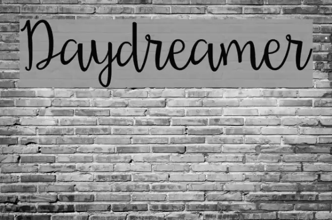 Daydreamer Font examples
