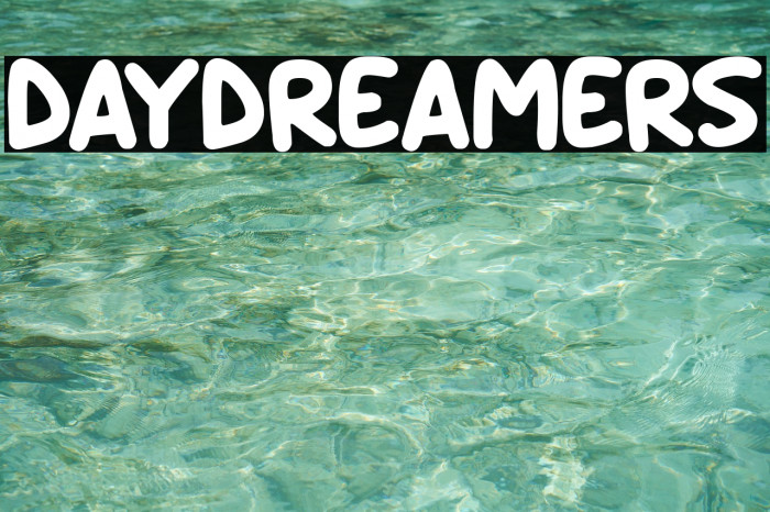 Daydreamers Font examples
