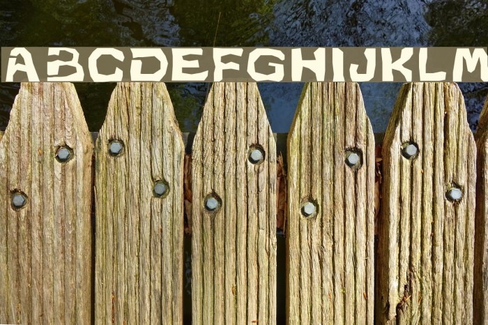 Daze Font examples