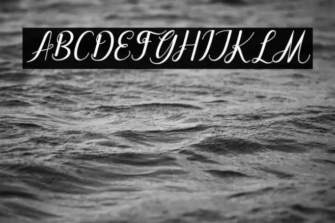 dahliaScript-Italic Font examples