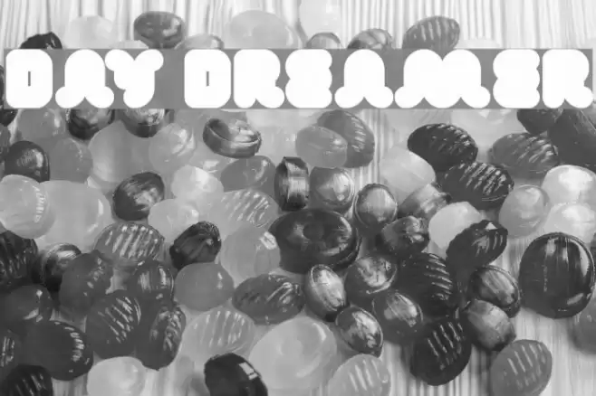 day dreamer Font examples