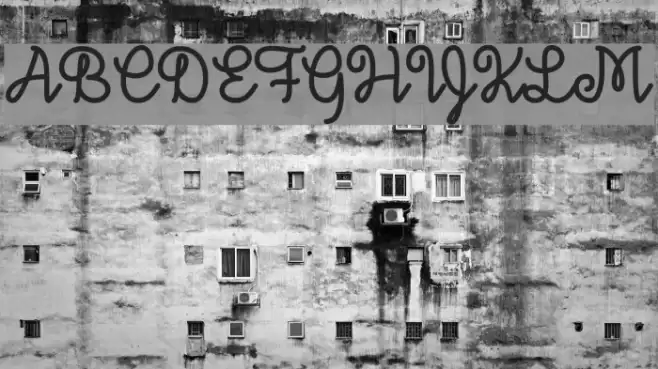 DecemberSkyFont Font examples