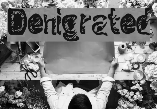 Denigrated Fonte examples
