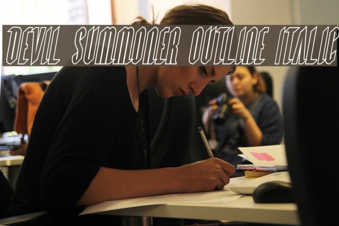 Devil Summoner Outline Italic Example 3