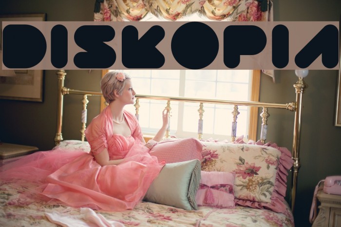DISKOPIA Font examples