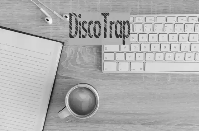 DiscoTrap Font examples