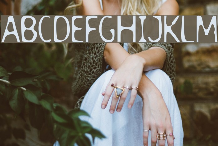 Dodgenburn Font examples