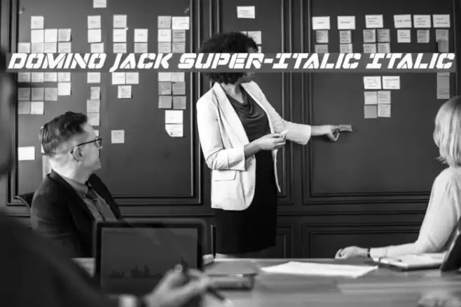 Domino Jack Super-Italic Italic Fuentes examples