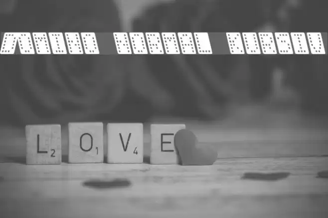 Domino normal kursiv Шрифта examples