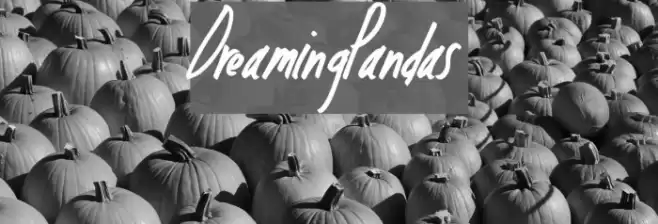 DreamingPandas Font examples