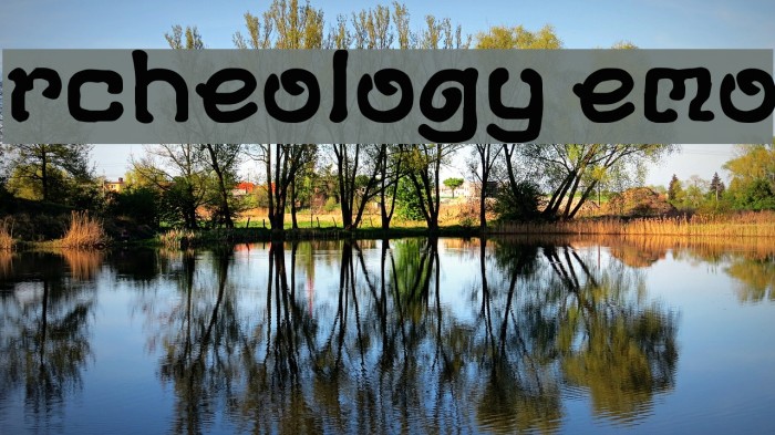 DS-Archeology Demo Font examples