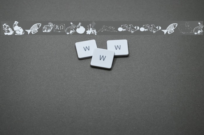 EasterCollage Font examples