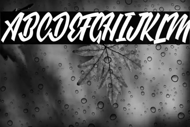 Ebony Eyes Personal Use  Font examples