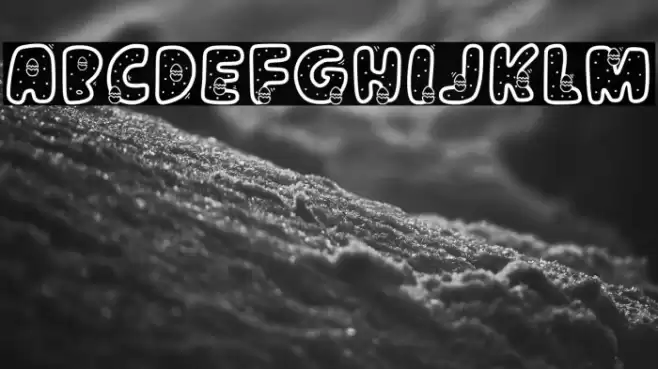 Eggnog Font examples