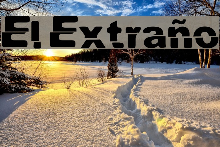 El Extraño Font examples