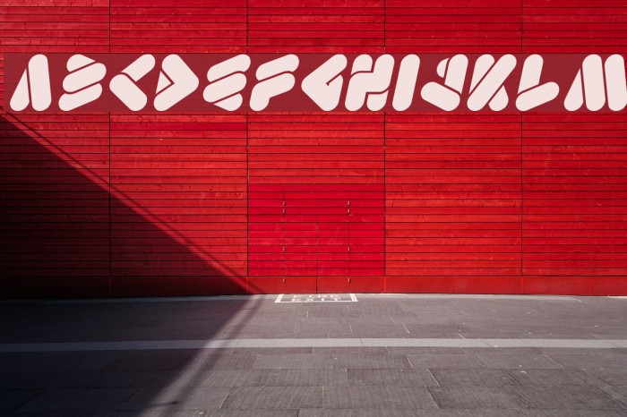 EMPEROROFJAPAN-Italic Example 1