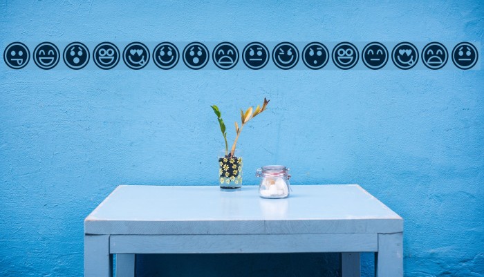 EmoticonsOutline Example 2