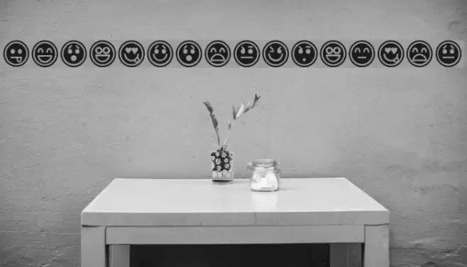 EmoticonsOutline Font examples