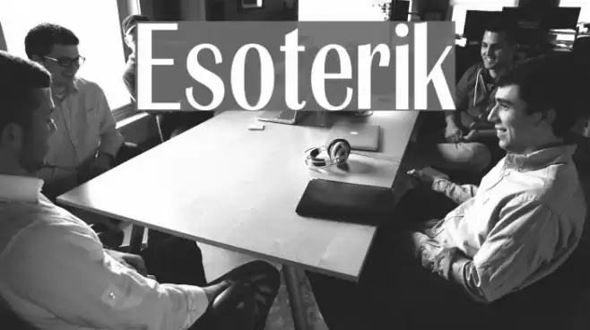 Esoterik Font examples