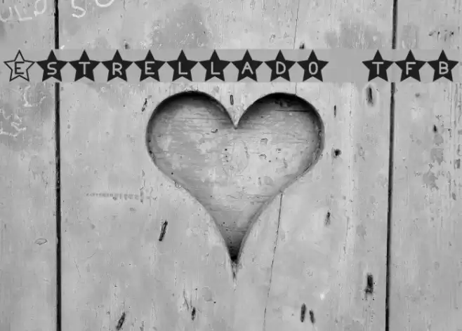 Estrellado tfb Font examples