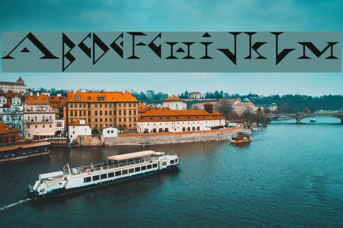 Fadgod Font examples