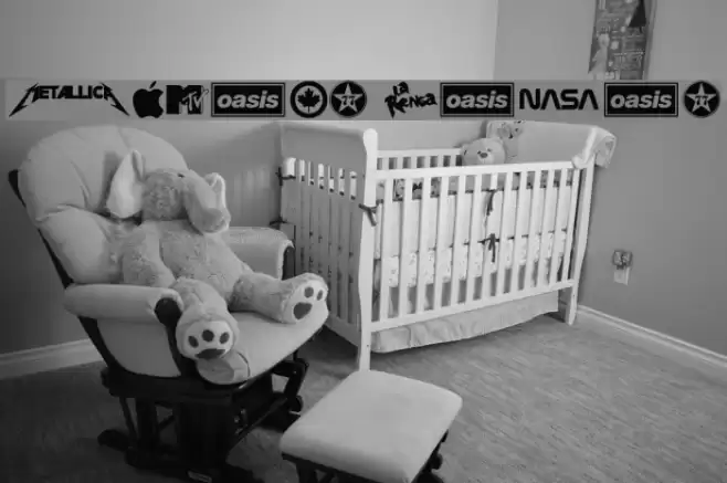 Famous Logos Fuentes examples