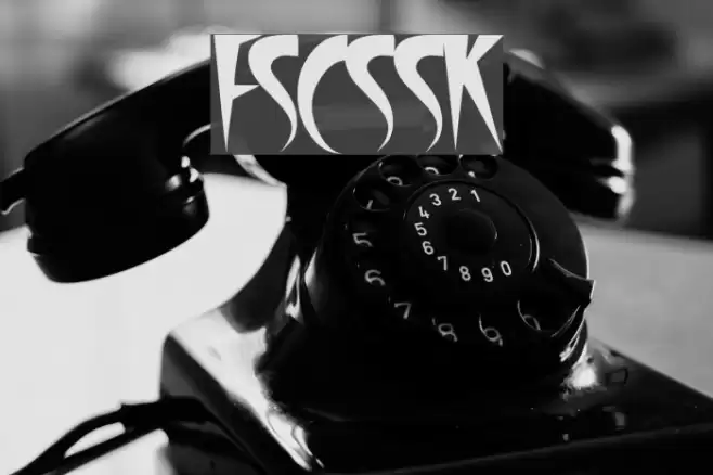 FangsSCapsSSK Шрифта examples