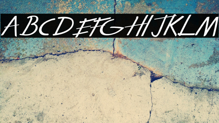 Far From Homecoming Font examples
