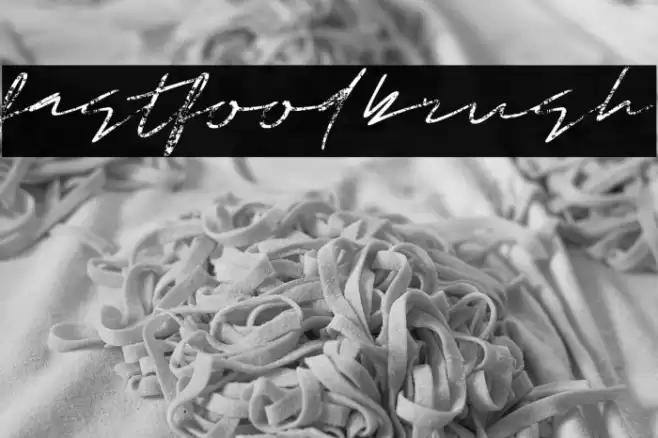Fastfood Brush Font examples