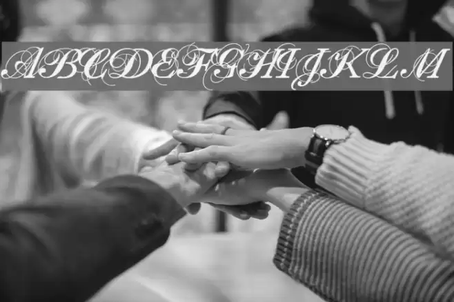 Filou Medium Font examples