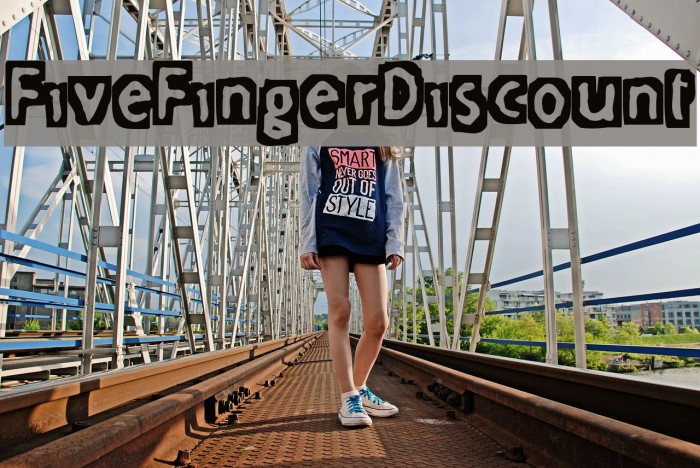 FiveFingerDiscount Font examples