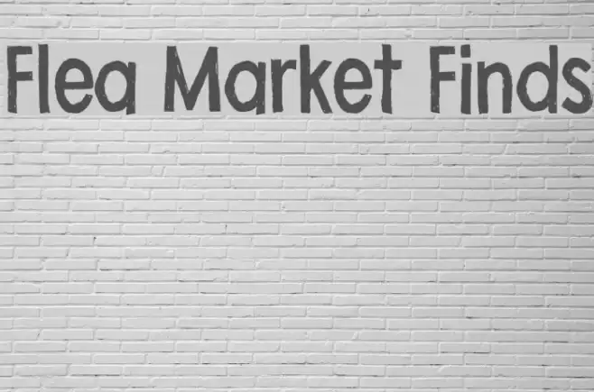 Flea Market Finds Font examples