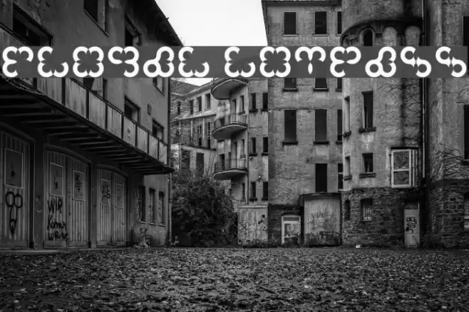 Floral Compass Font examples