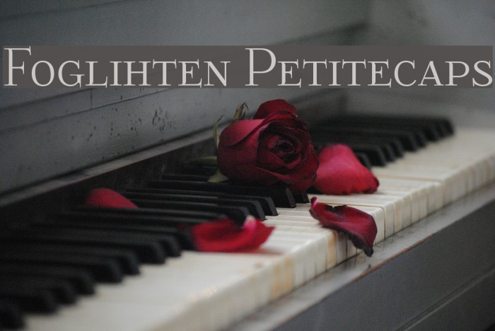Foglihten Petitecaps Font examples