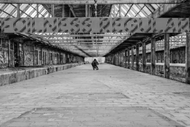 Foilness Regular Font examples